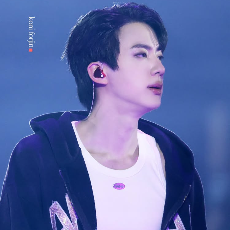 Foto aktivitas terbaru Jin (BTS)
