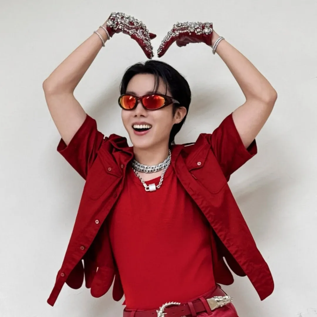 Today’s hot picks from the 제이홉 (방탄소년단) community