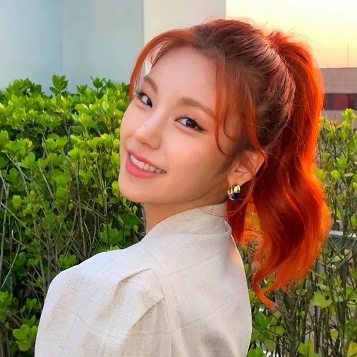 Recent activity shot of Yeji (ITZY)