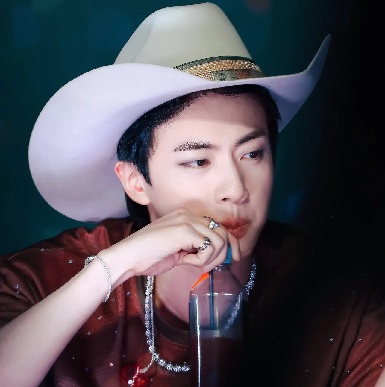 Potret di balik layar Jin (BTS)
