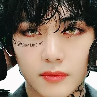 Foto terbaru V (BTS)