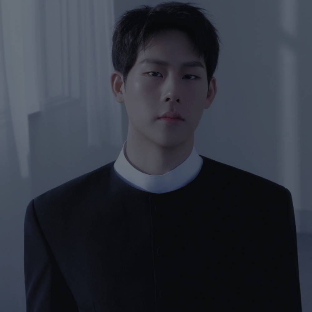 周憲 (MONSTA X)的最新照片