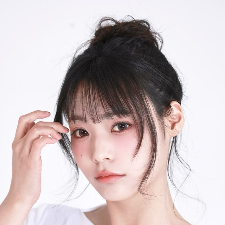 Latest photo of Siyeon (QWER)