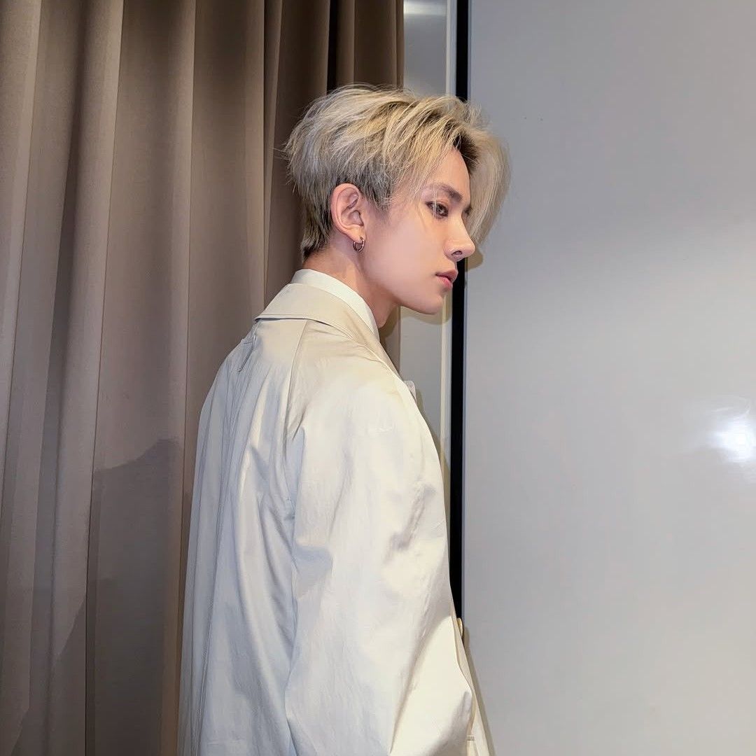 羲承 (ENHYPEN)的最新照片