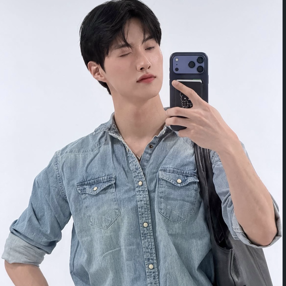 Behind-the-scenes cut of PENTAGON