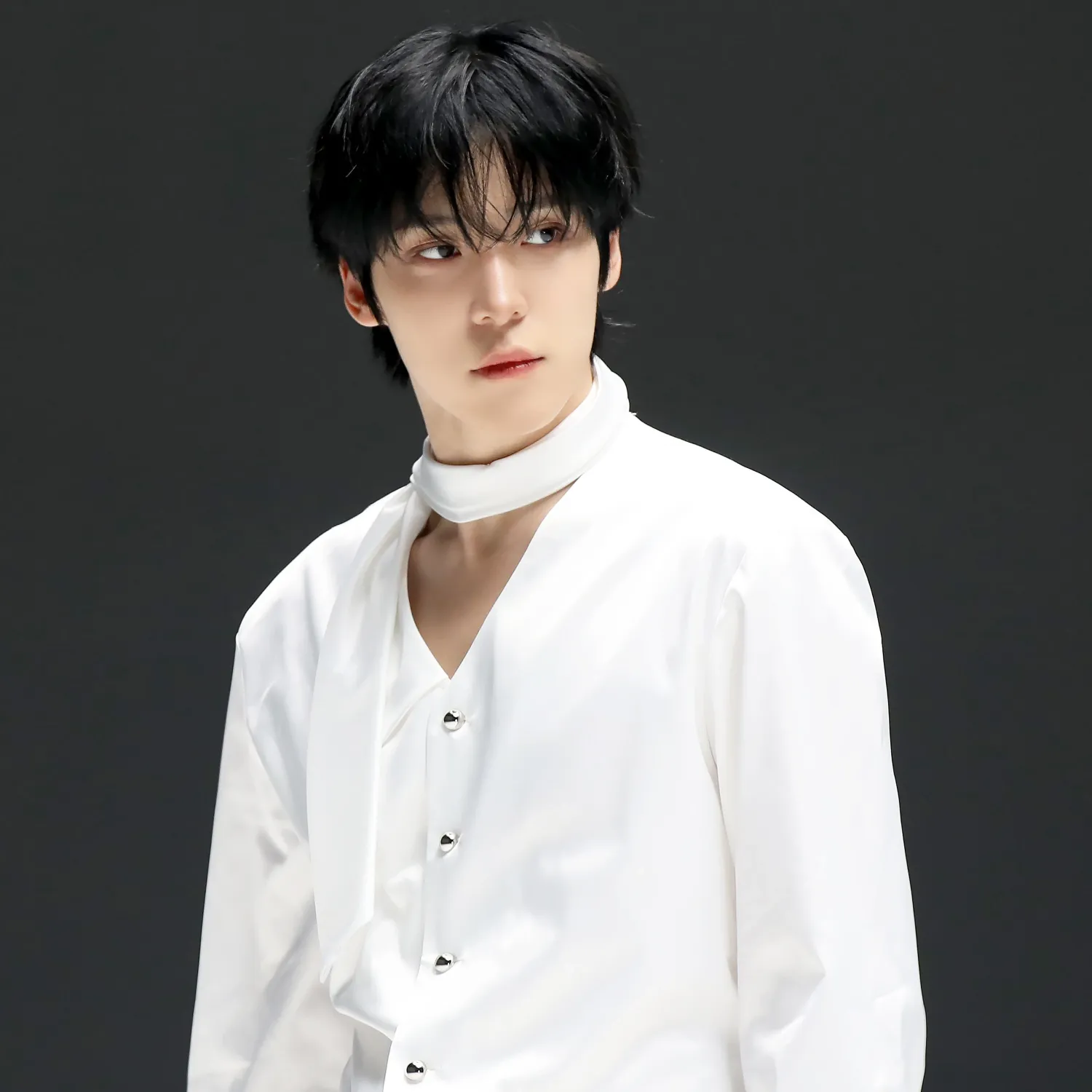 에이티즈의 비하인드 컷