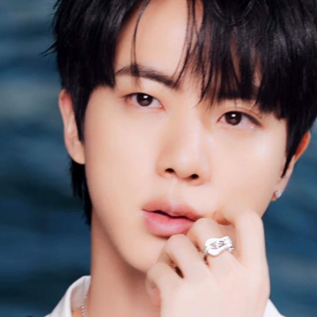 진 (방탄소년단) 최근 활동샷