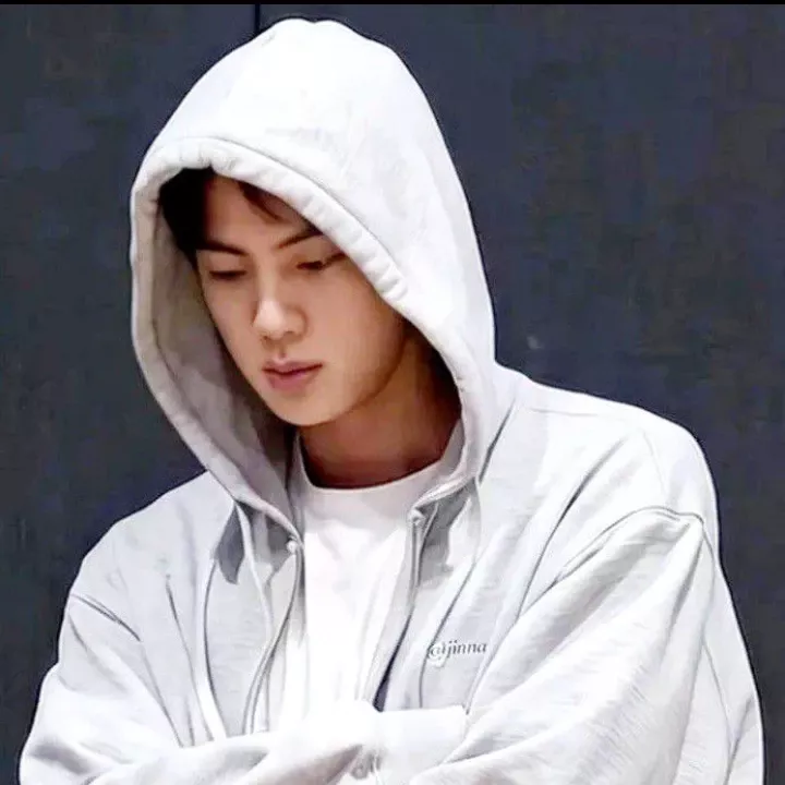 진 (방탄소년단)의 비하인드 컷