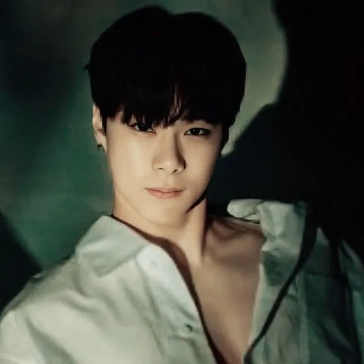 A moment captured by Moonbin (ASTRO)'s fan