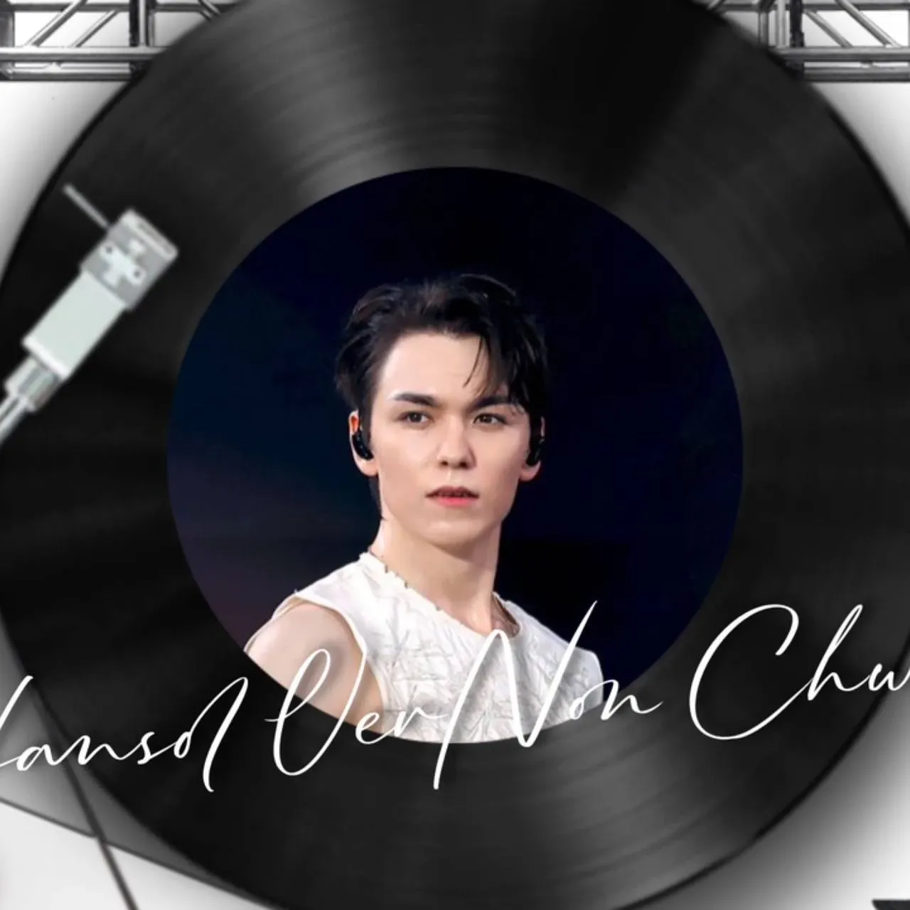 A moment captured by Vernon (SEVENTEEN)'s fan