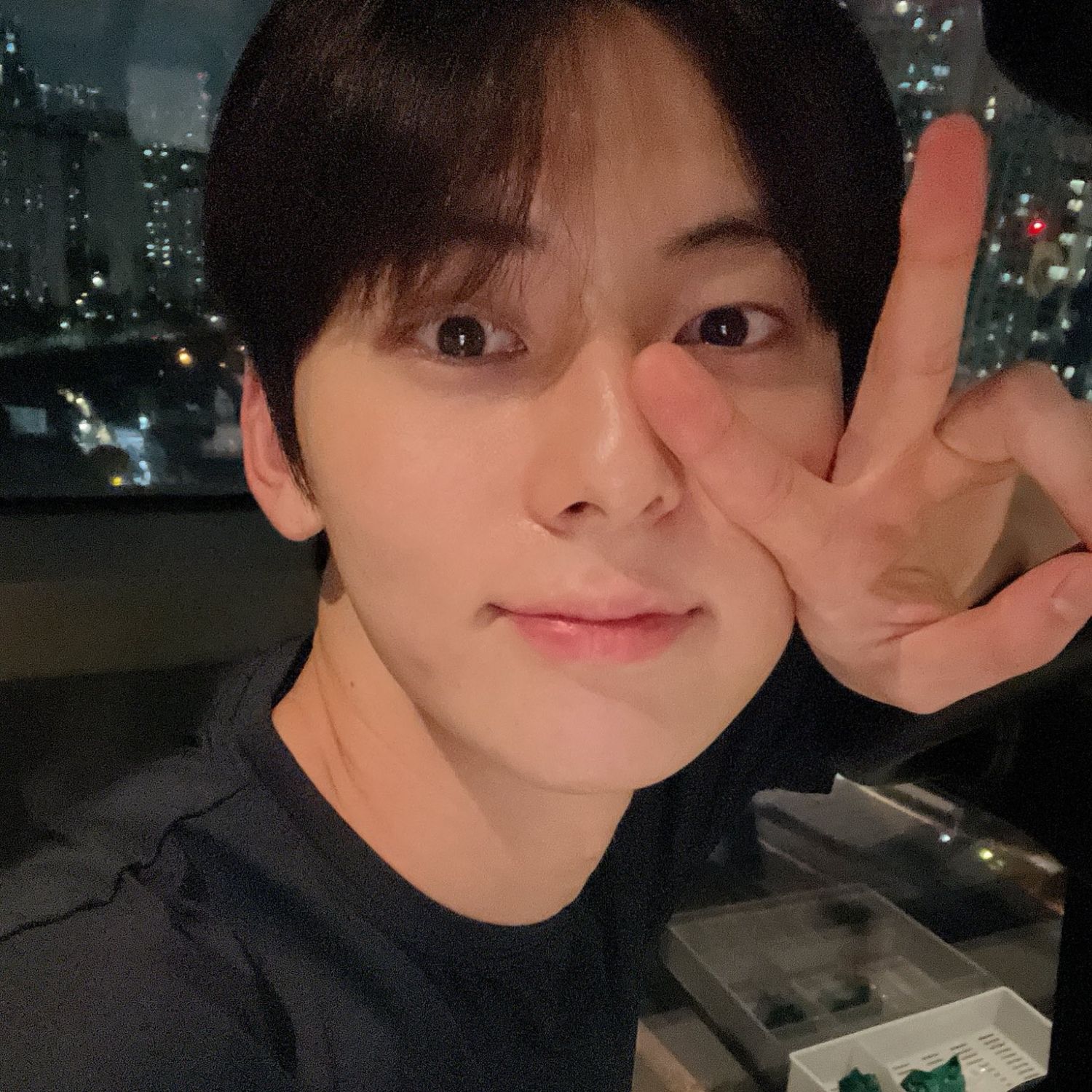 Behind-the-scenes cut of Hwang Minhyun