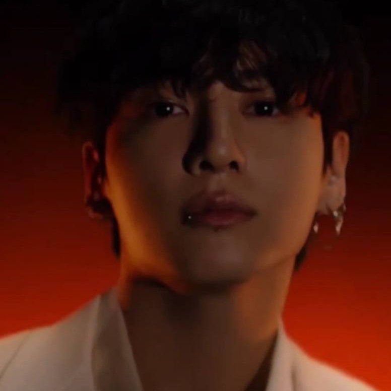 柾國 (防彈少年團)的最新照片