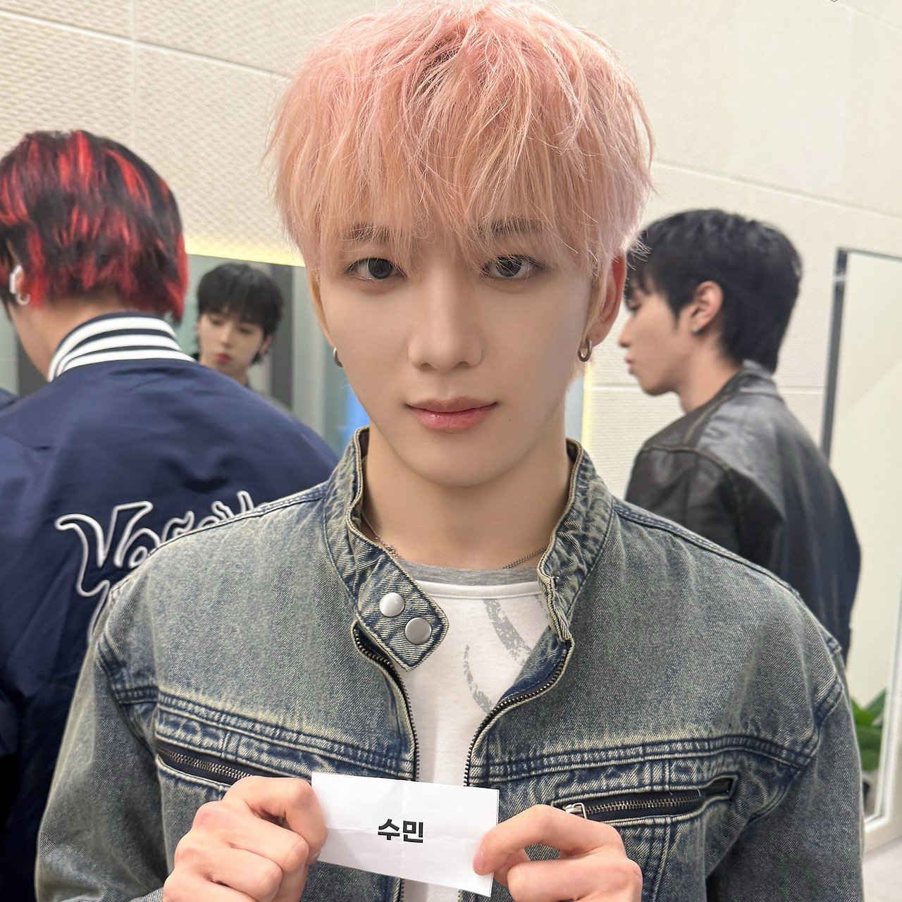 Recent activity shot of Minjae (Xikers)