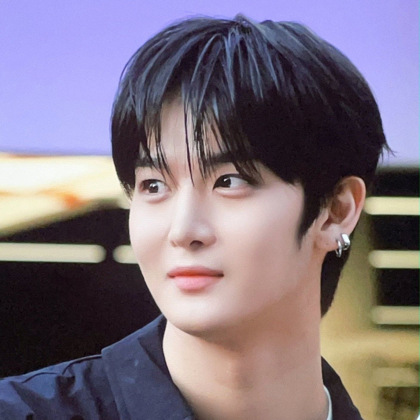 A moment captured by Bae Jinyoung's fan