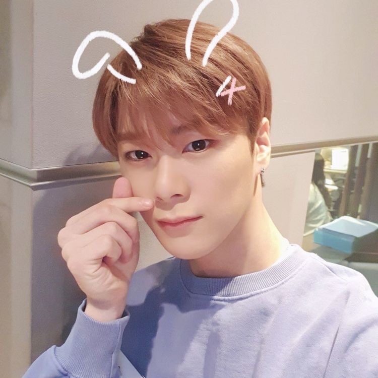 Behind-the-scenes cut of Moonbin (ASTRO)