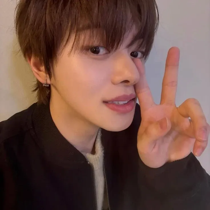 Latest photo of Lee Leo (ALPHA DRIVE ONE)