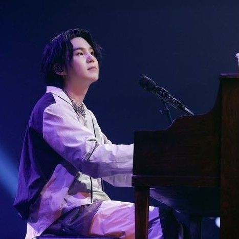 SUGA (BTS)の最近の活動写真