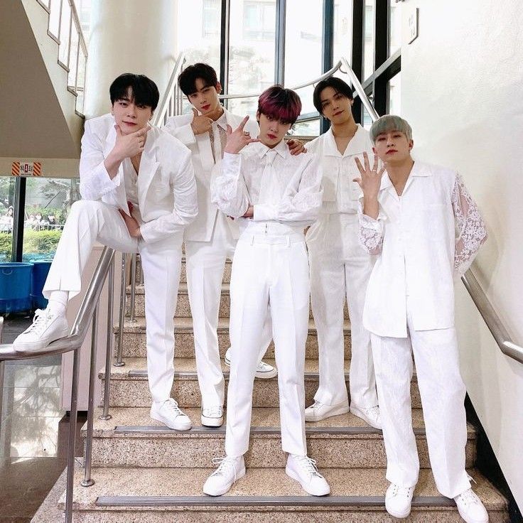 A moment captured by ASTRO's fan