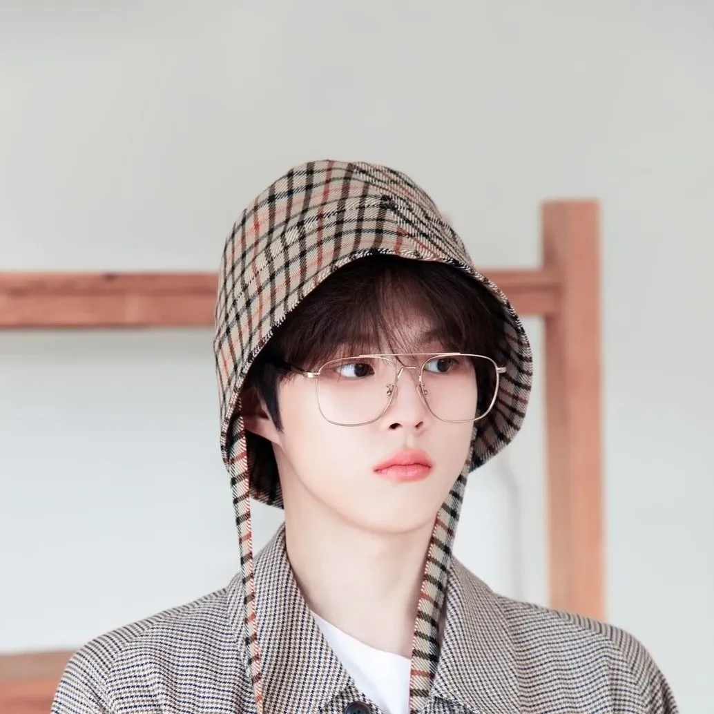 김우석의 비하인드 컷