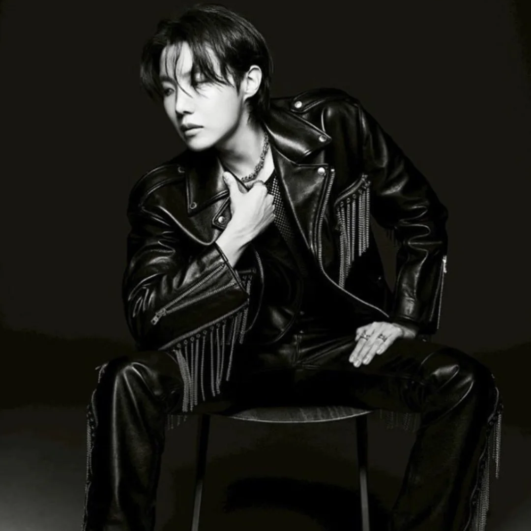 Momen yang diabadikan oleh penggemar j-hope (BTS)