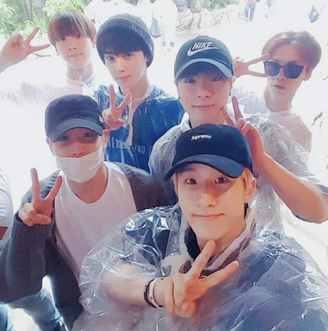 Latest photo of Moonbin (ASTRO)