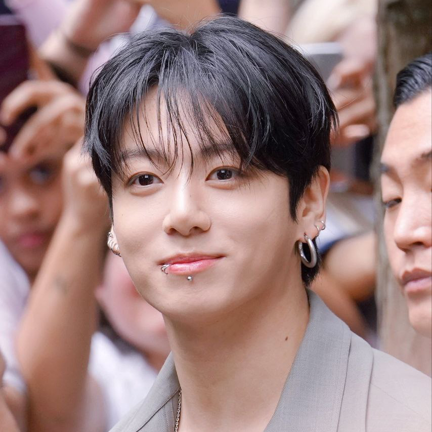 Momen yang diabadikan oleh penggemar Jungkook (BTS)