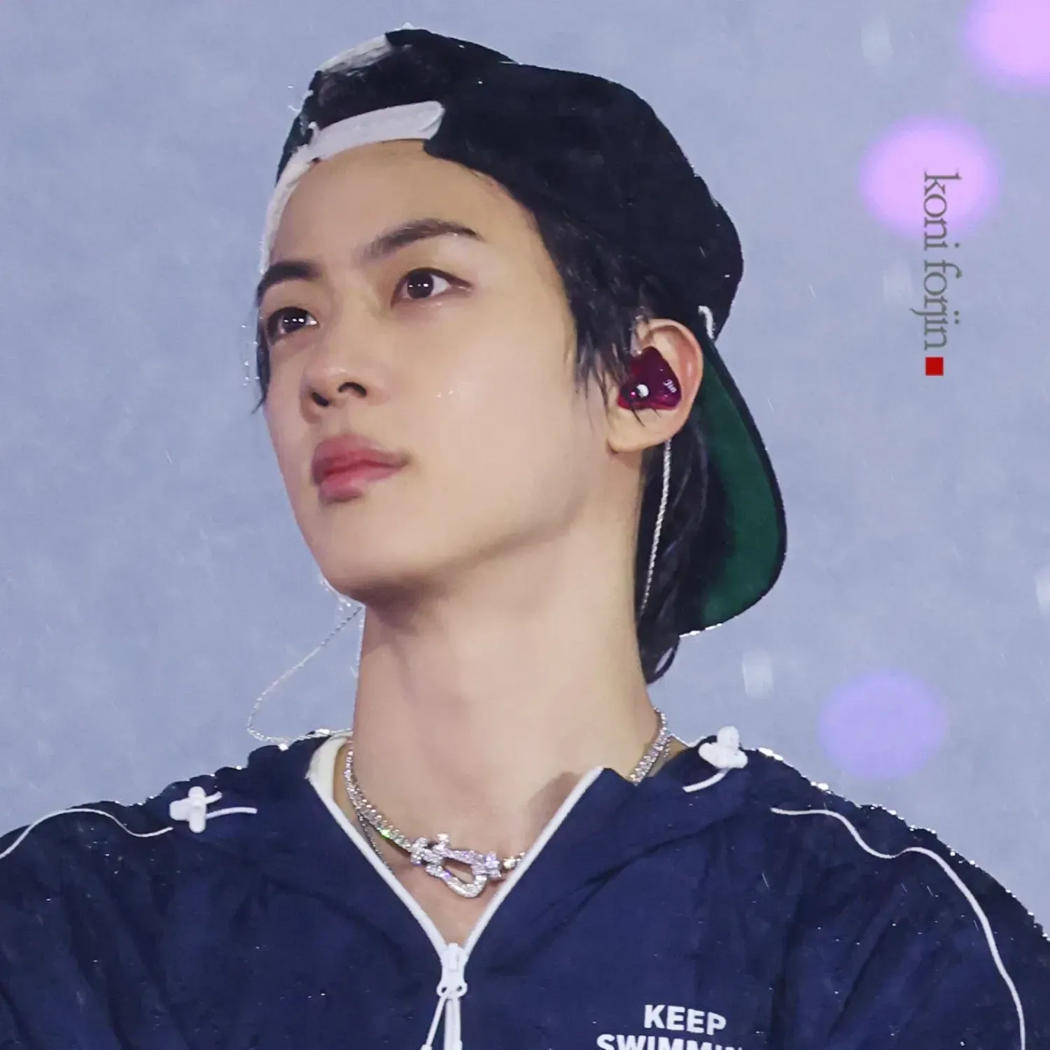 Momen yang diabadikan oleh penggemar Jin (BTS)