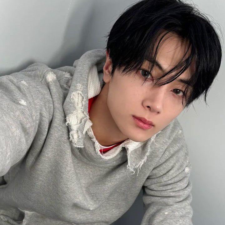Latest photo of Jay (ENHYPEN)