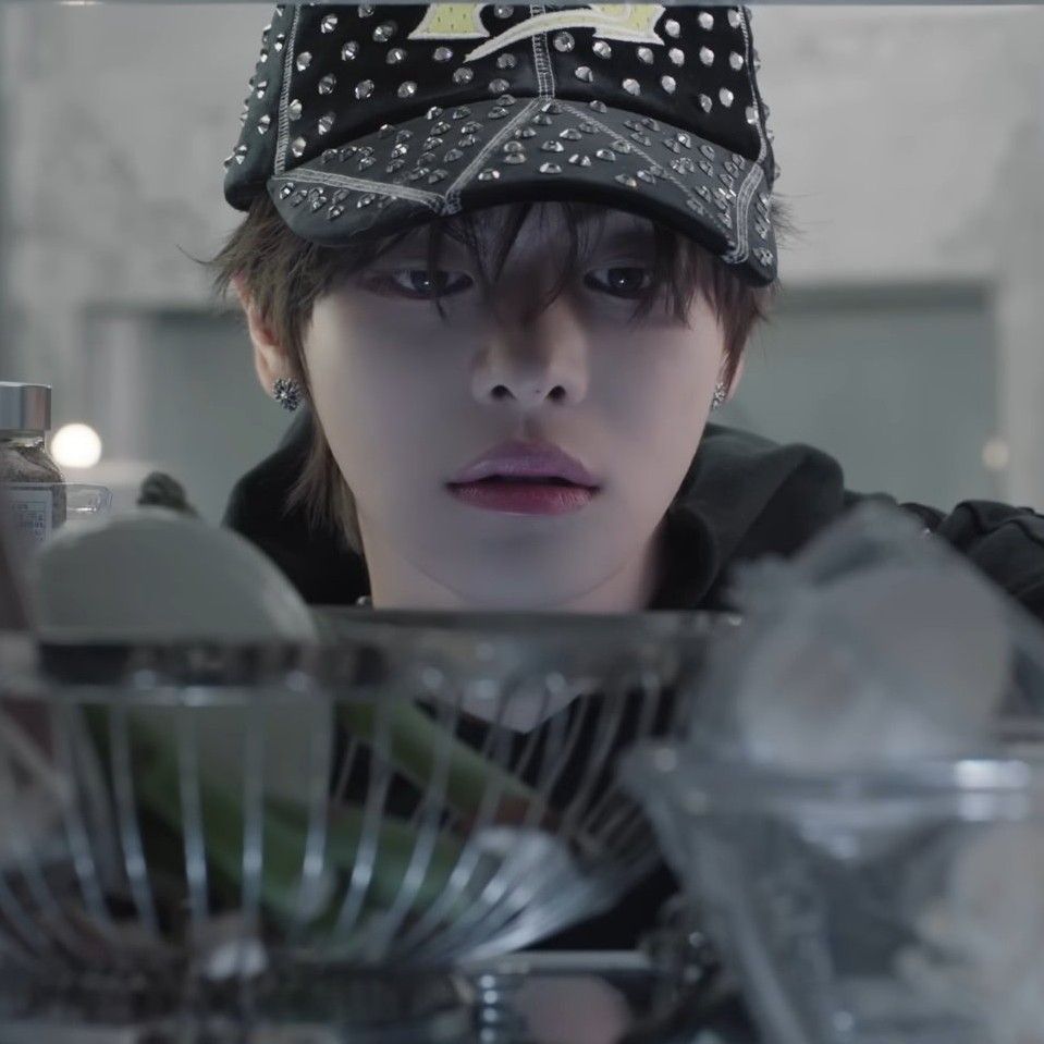 A moment captured by Lee Leo (ALPHA DRIVE ONE)'s fan