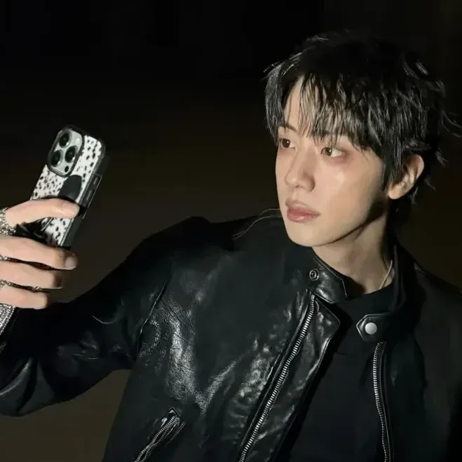 진 (방탄소년단)의 최신 사진