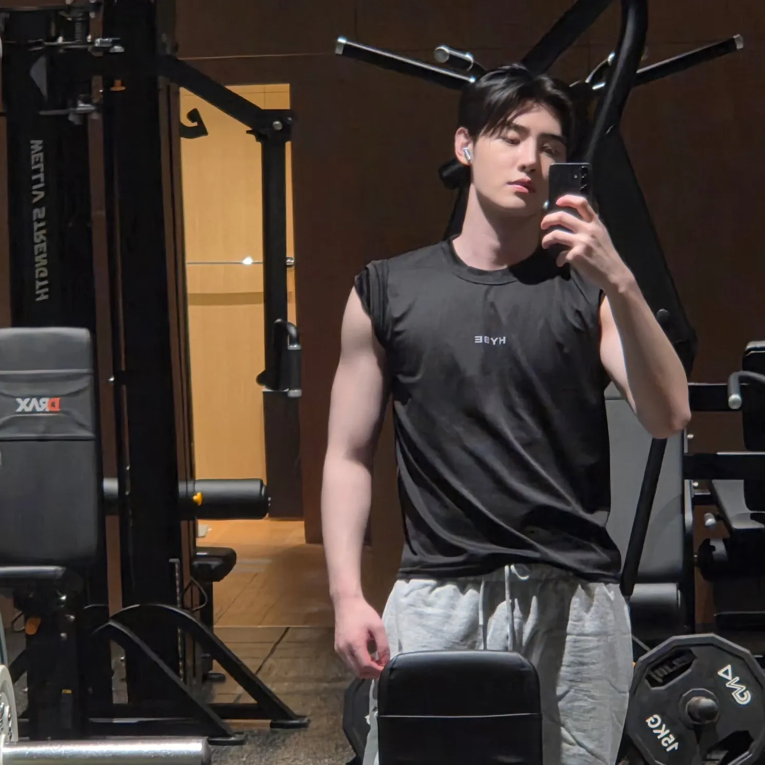 Behind-the-scenes cut of Sunghoon (ENHYPEN)