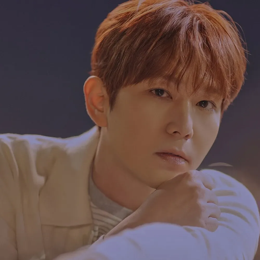 A moment captured by Kangin's fan