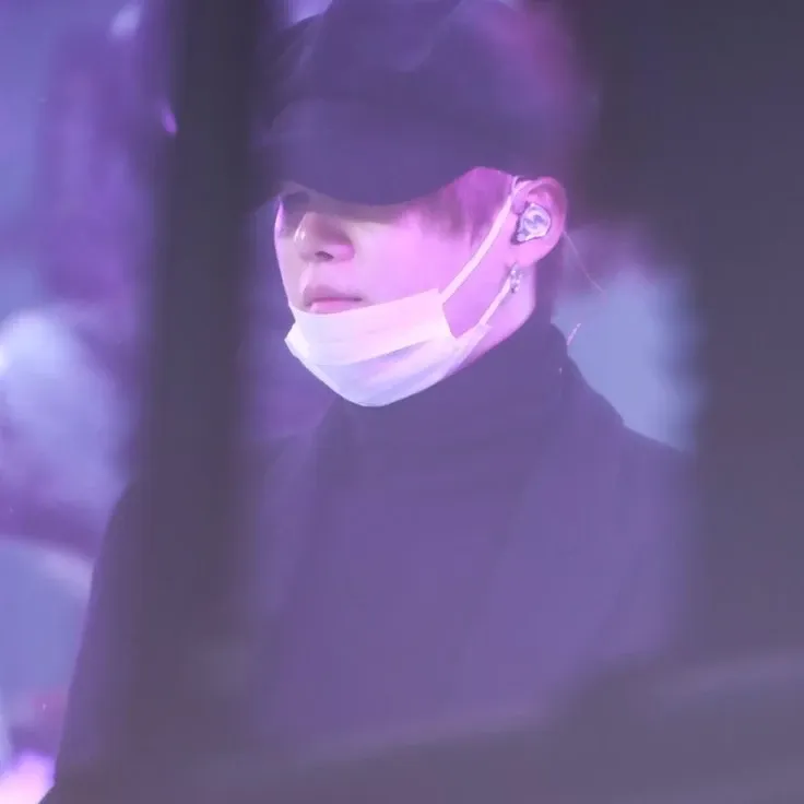 Behind-the-scenes cut of SUGA (BTS)