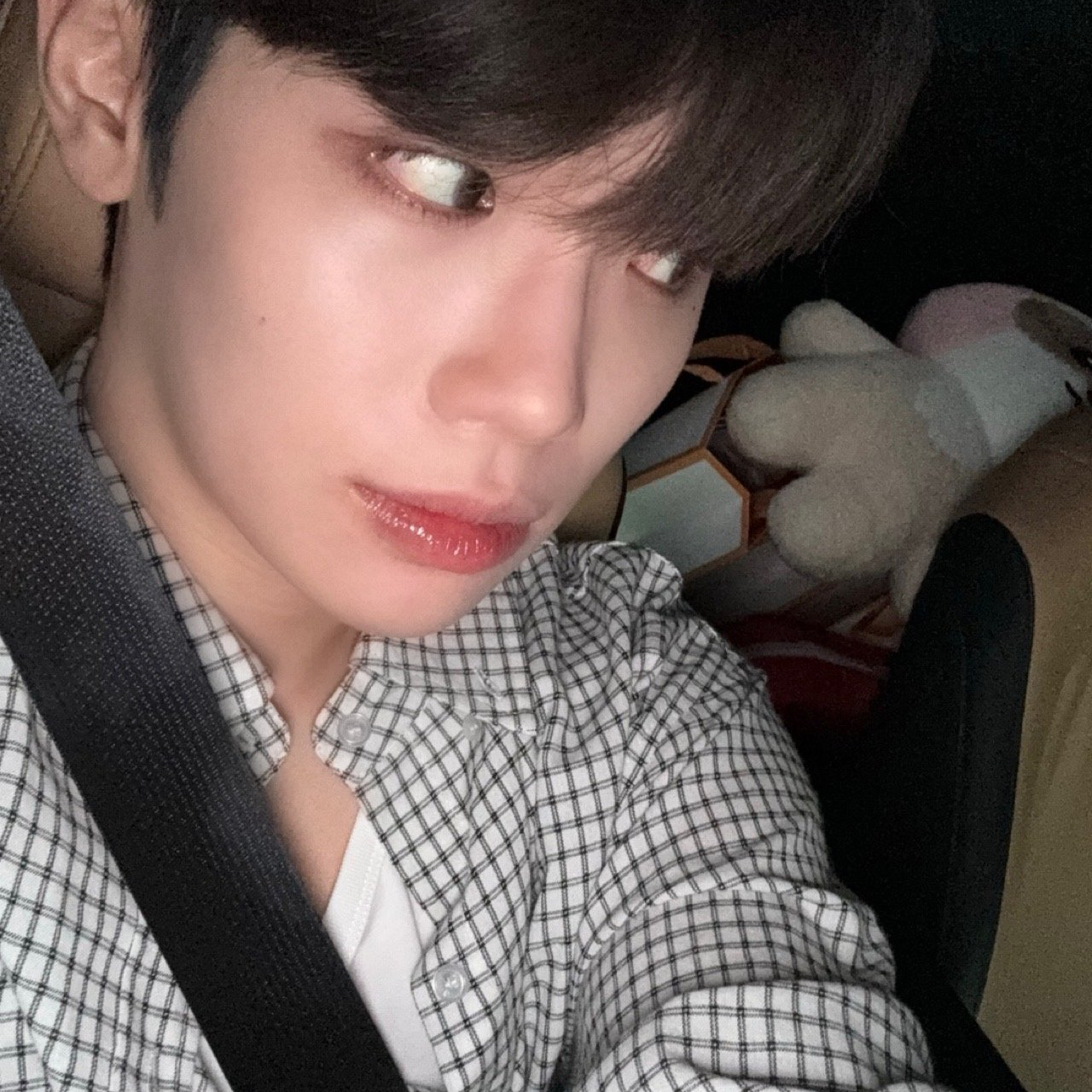 Recent activity shot of Kim Taerae (ZEROBASEONE)