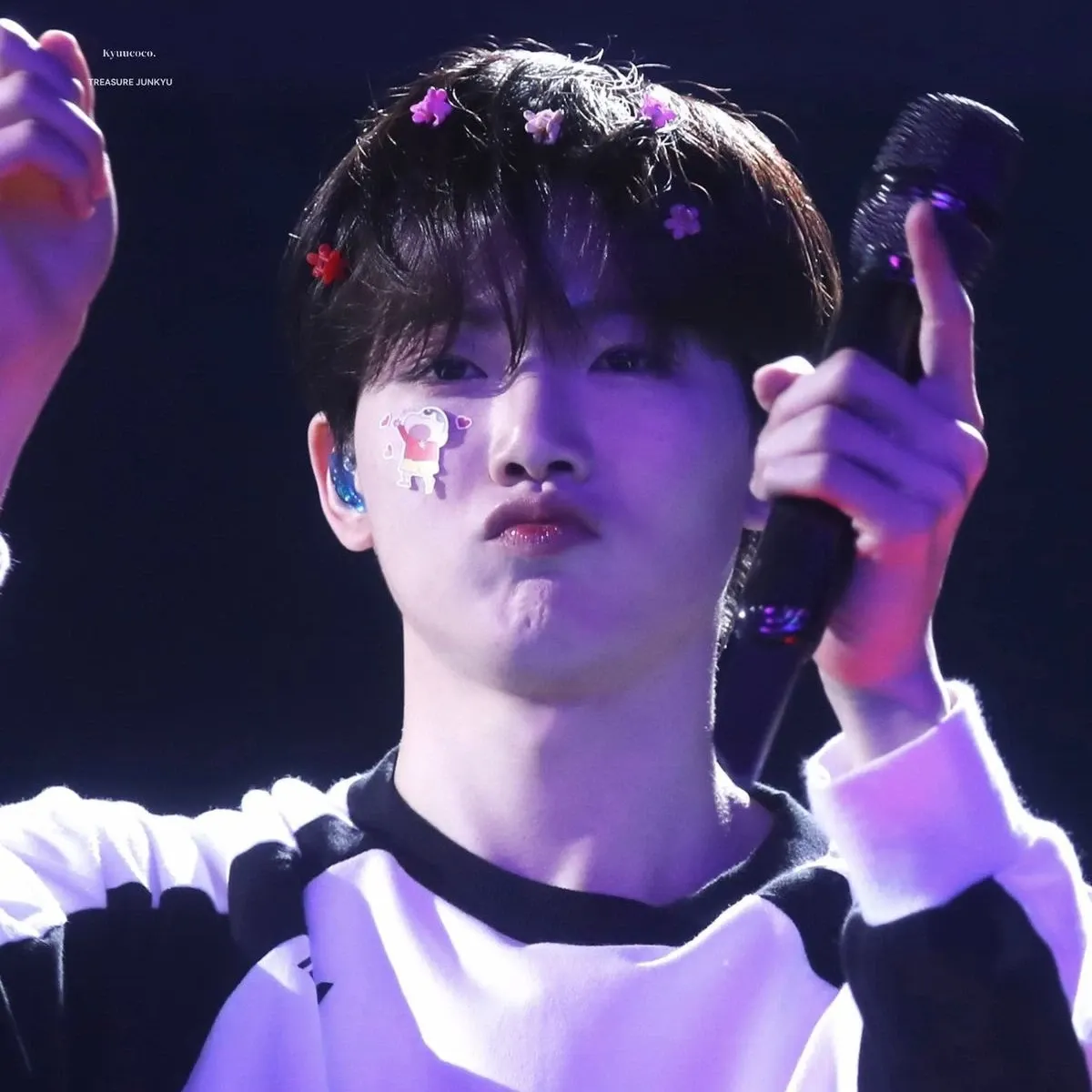 Latest photo of Junkyu (TREASURE)