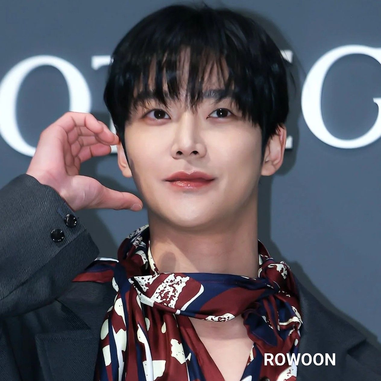 Behind-the-scenes cut of Rowoon