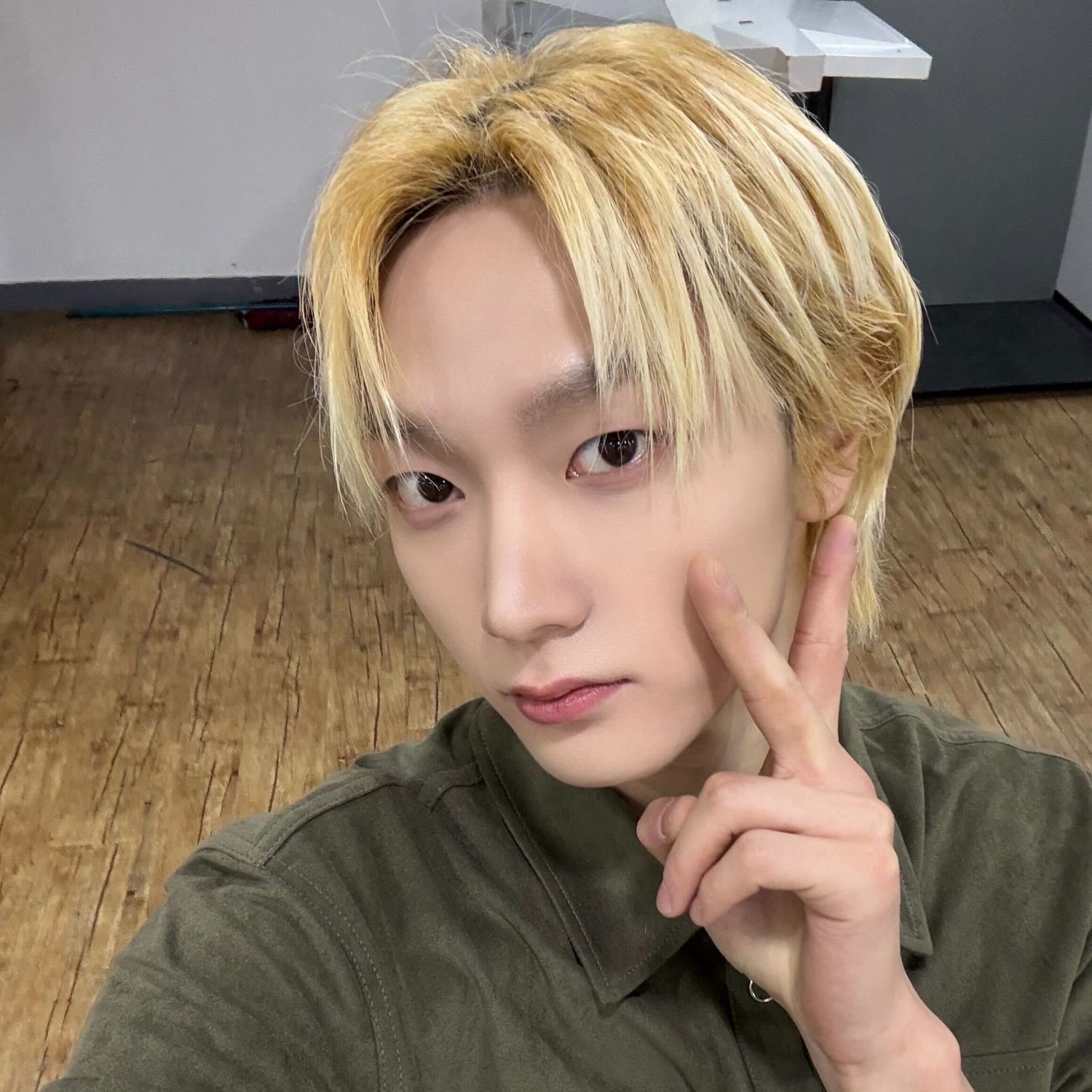 Latest photo of Sungho (BOYNEXTDOOR)