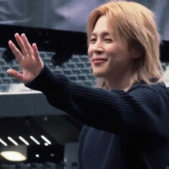 Foto aktivitas terbaru Jimin (BTS)