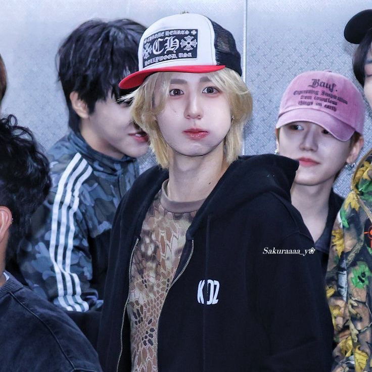 Behind-the-scenes cut of Leehan (BOYNEXTDOOR)