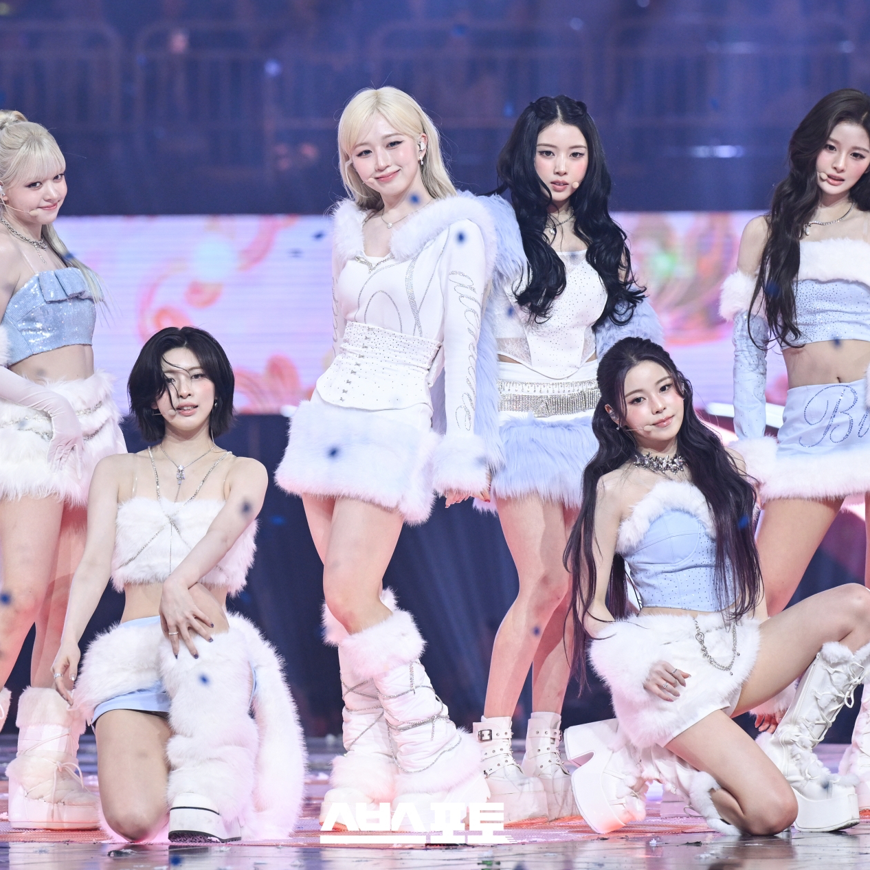 Behind-the-scenes cut of NMIXX