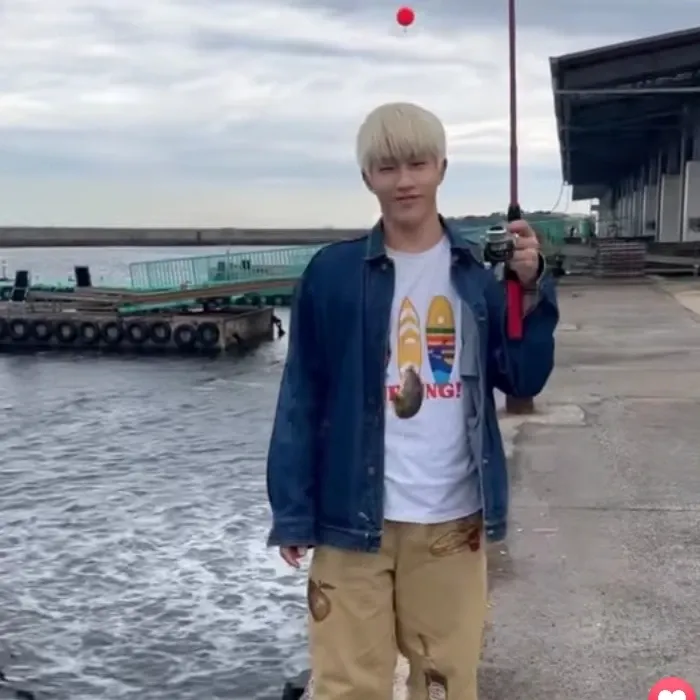 Latest photo of Jinjin (ASTRO)