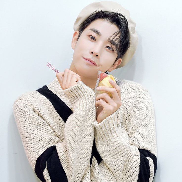 Latest photo of MJ (ASTRO)