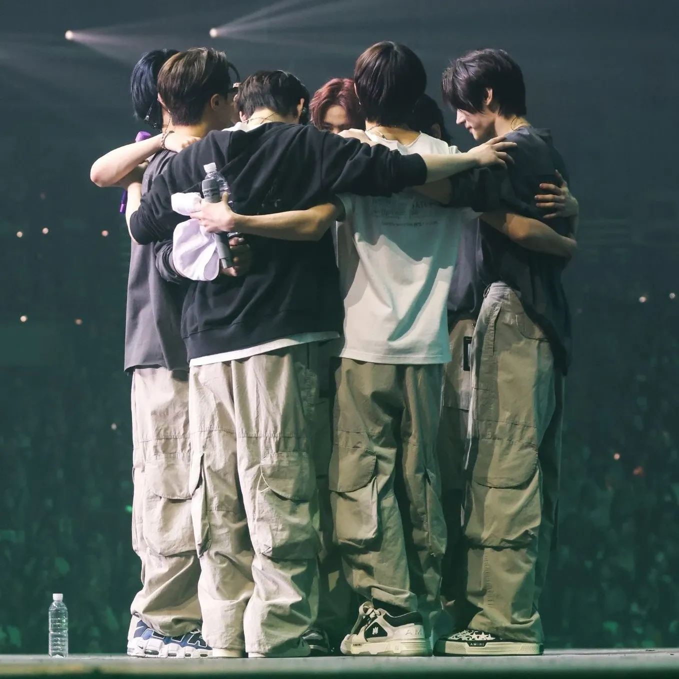 Foto terbaru ENHYPEN