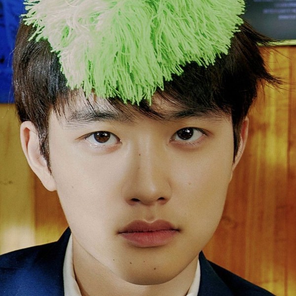 오늘 최애돌에서 빛나는 디오 (EXO)의 대표 사진