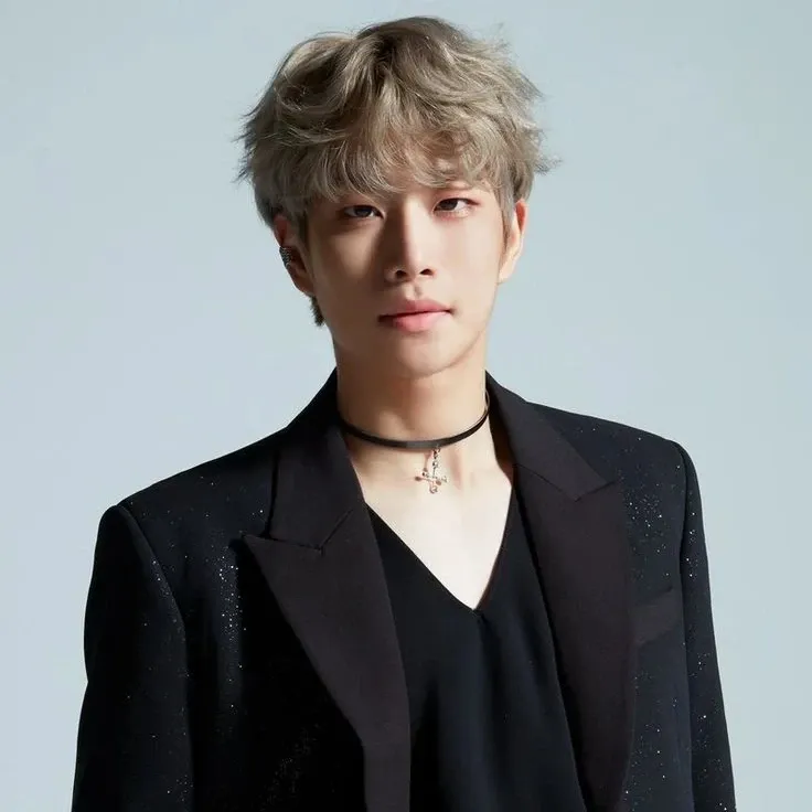 Behind-the-scenes cut of MJ (ASTRO)