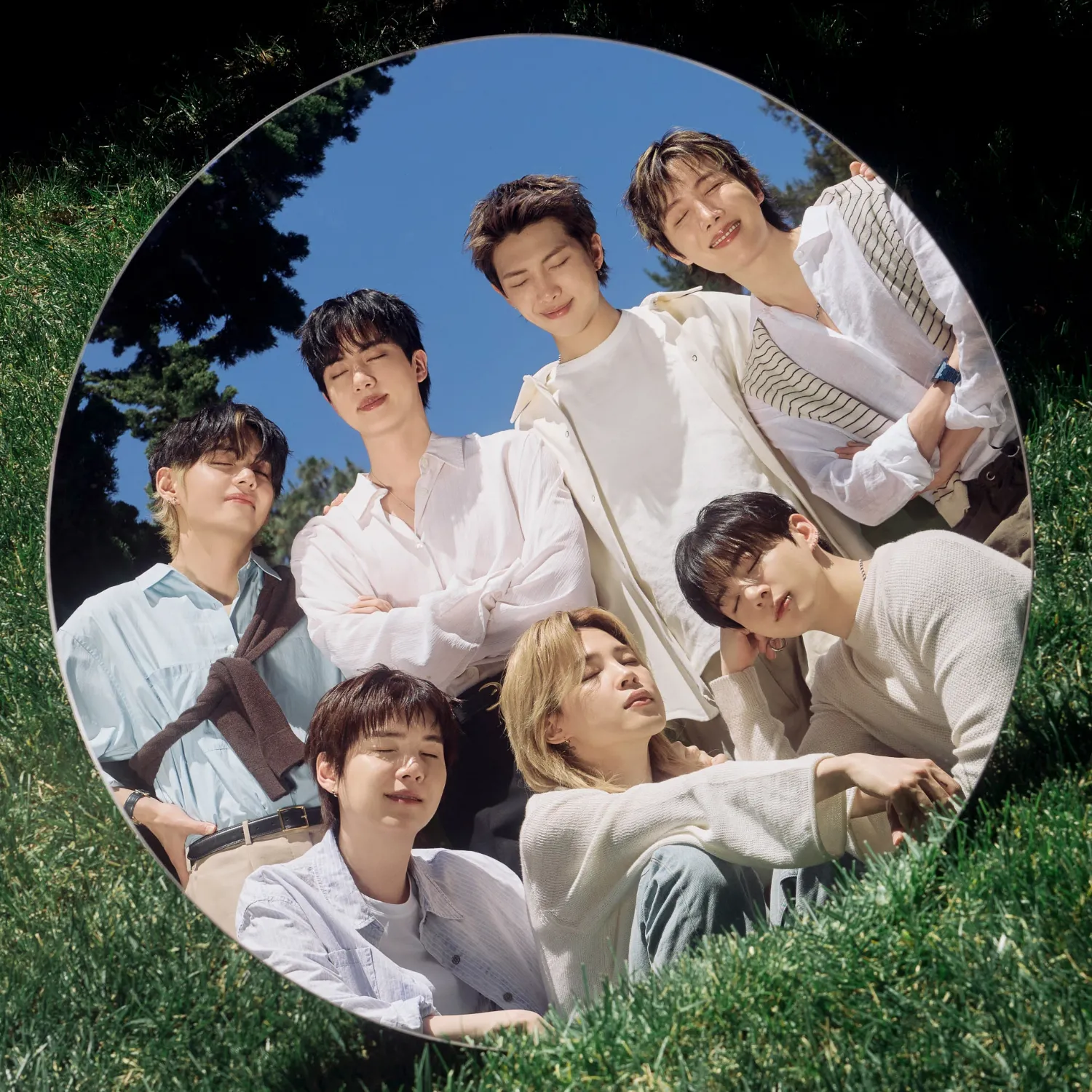 Foto aktivitas terbaru BTS
