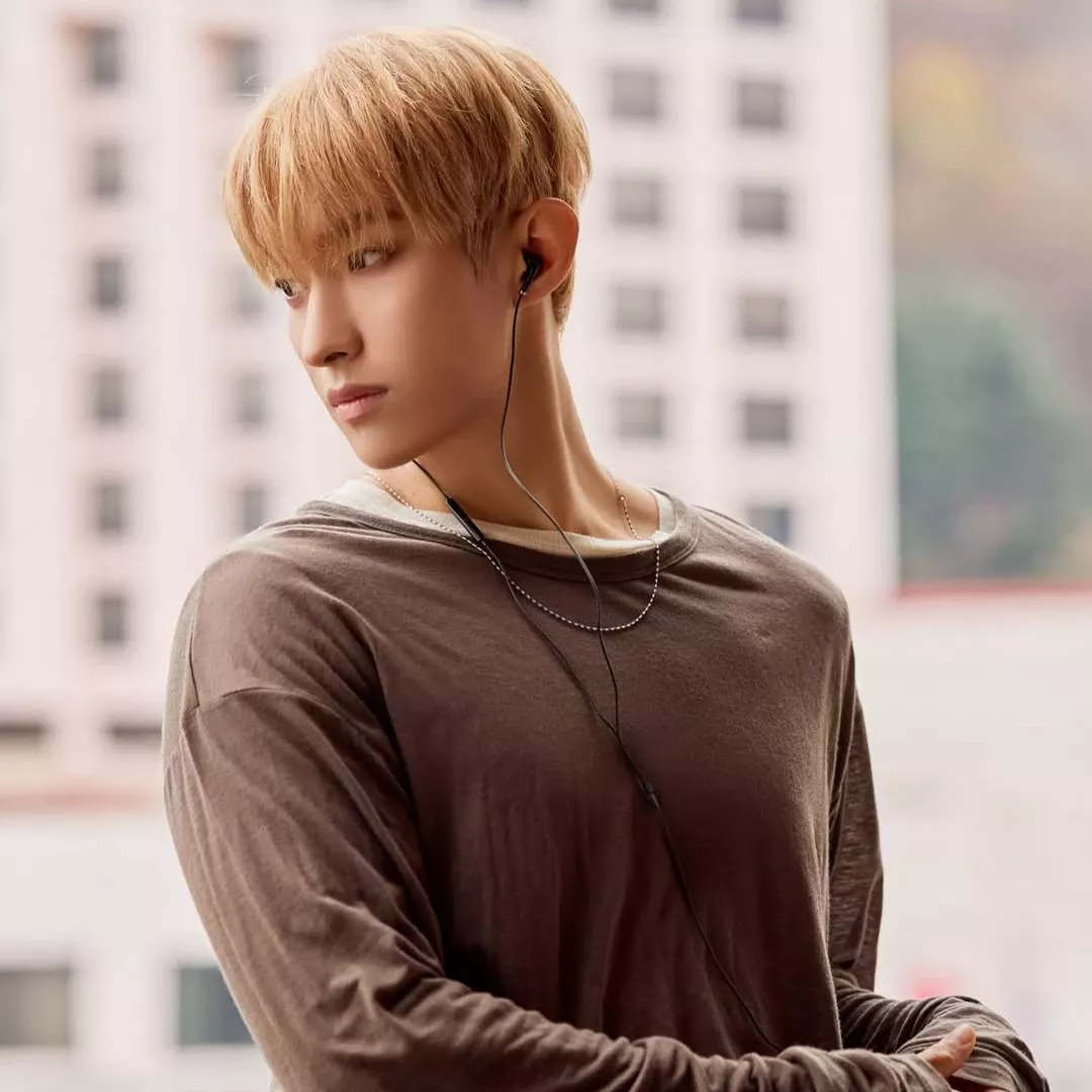 Behind-the-scenes cut of DK (SEVENTEEN)