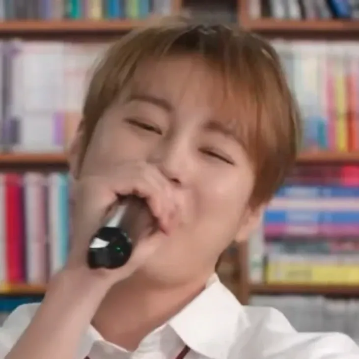 Recent activity shot of Ha Sungwoon