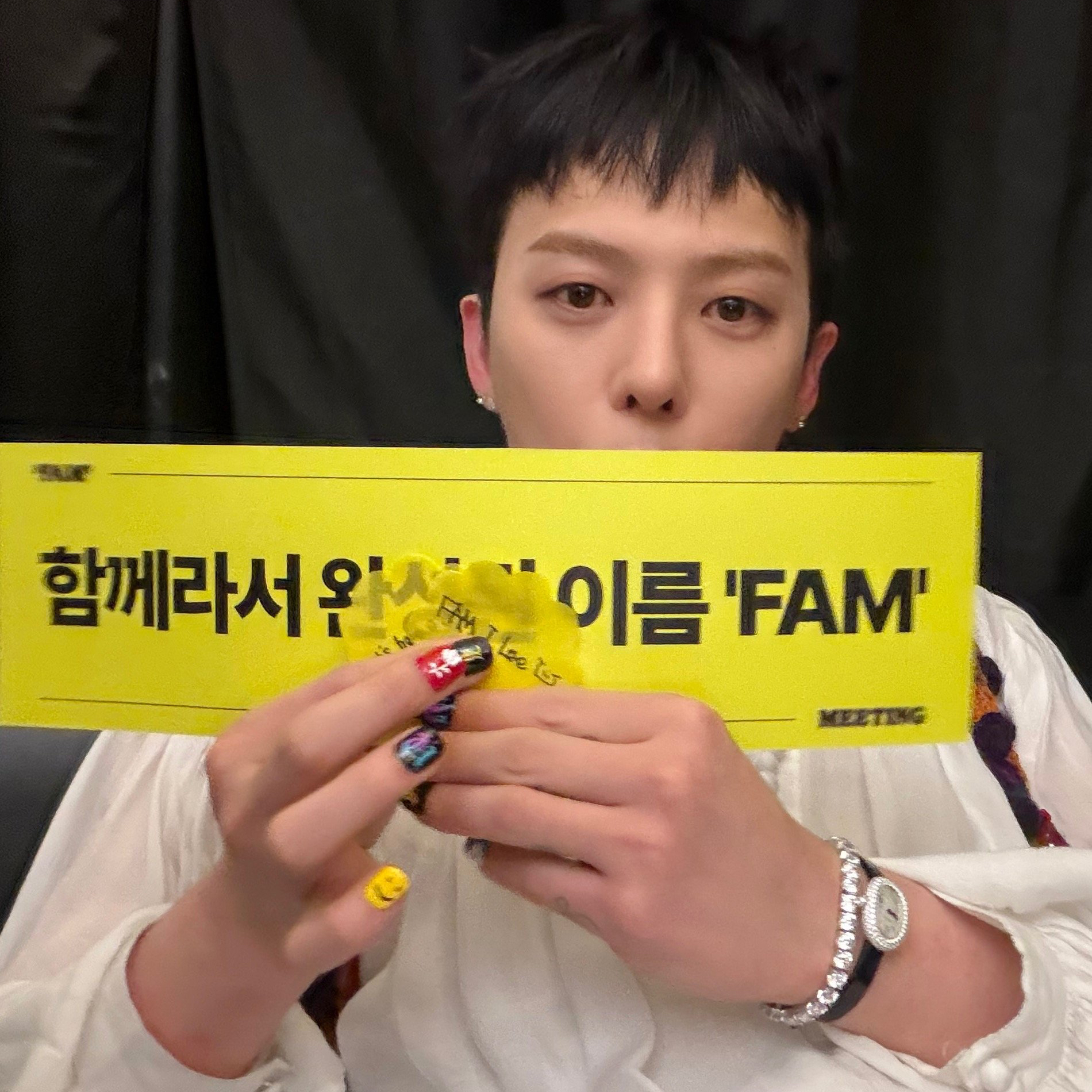 A moment captured by G-DRAGON (BIGBANG)'s fan