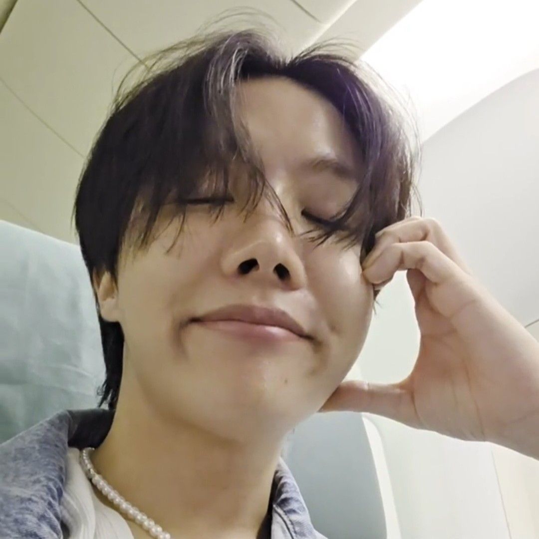 제이홉 (방탄소년단) 최근 활동샷